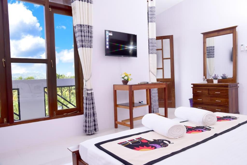 Saru Holiday Apartment - Upto 6 Guests Kandy Exteriör bild