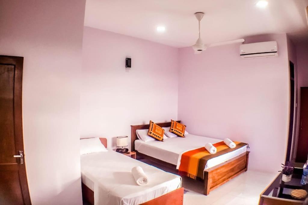 Saru Holiday Apartment - Upto 6 Guests Kandy Exteriör bild