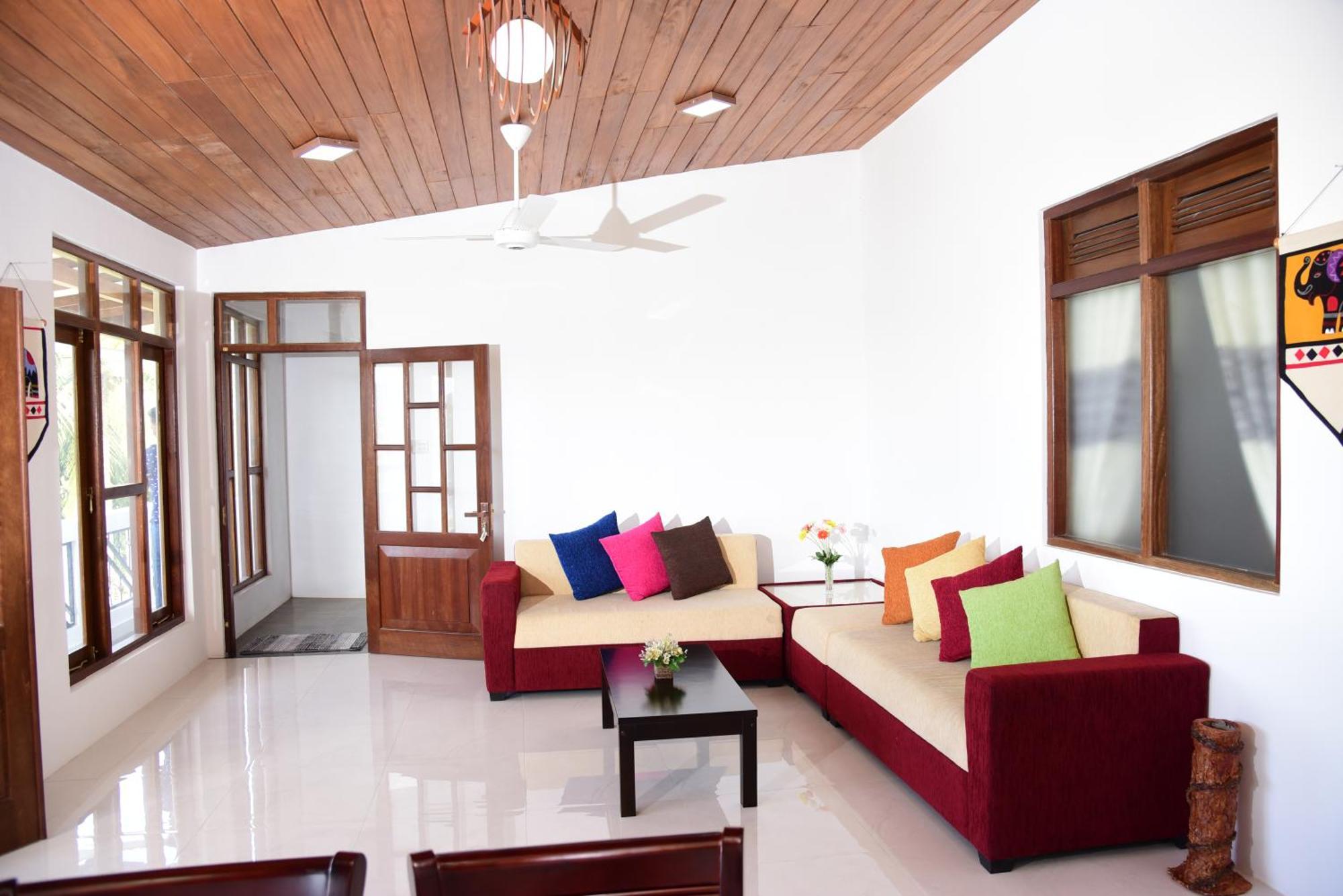 Saru Holiday Apartment - Upto 6 Guests Kandy Exteriör bild